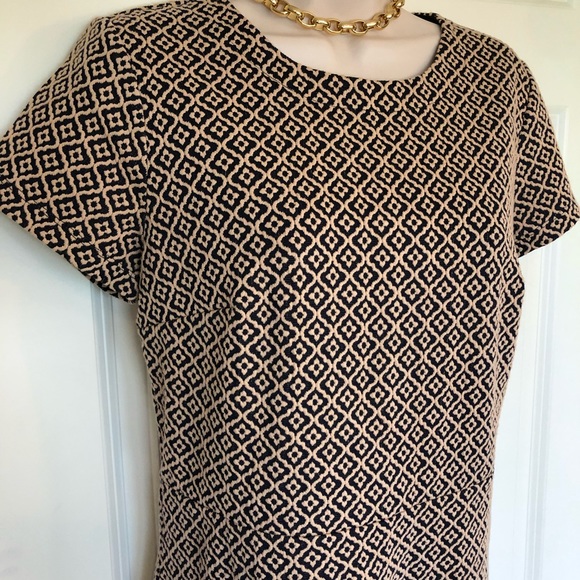 Ann Taylor Loft navy/tan fit and flair drop waist short sleeve dress size 6 - Picture 2 of 14